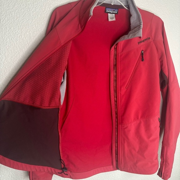 Vintage Patagonia Softshell Jacket, Red, Size M - Picture 9 of 10